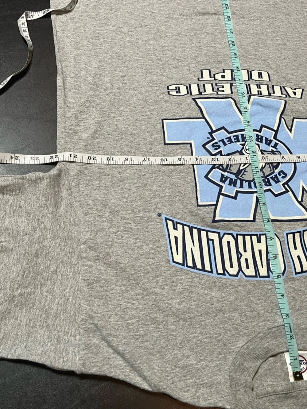 Vintage North Carolina Tar Heels Ram Logo Gray T-Shirt - Picture 5 of 7